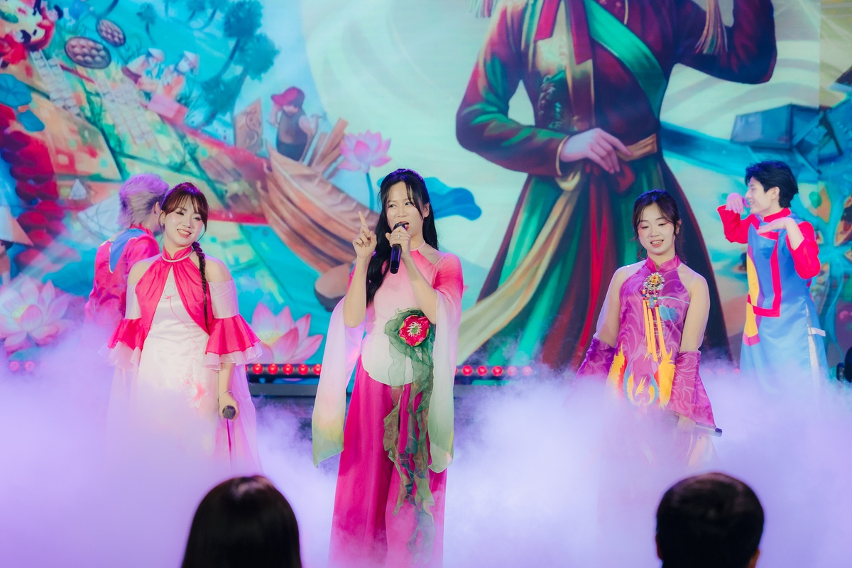 “KHỞI” - Khi văn hóa doanh nghiệp đồng nhịp cùng dòng chảy văn hóa đất nước- Ảnh 5. “KHỞI” - Khi văn hóa doanh nghiệp đồng nhịp cùng dòng chảy văn hóa đất nước- Ảnh 5.