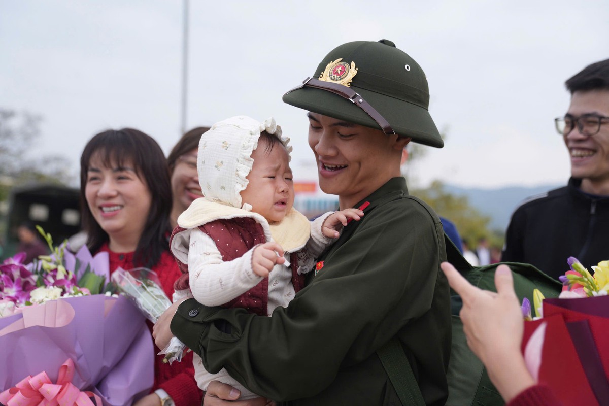 Rộn rã Ngày hội tòng quân trên khắp mọi miền Tổ quốc- Ảnh 3. Rộn rã Ngày hội tòng quân trên khắp mọi miền Tổ quốc- Ảnh 3.