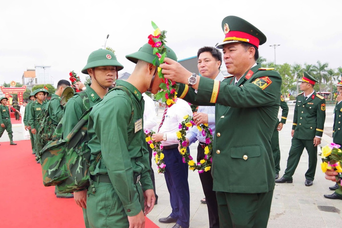 Rộn rã Ngày hội tòng quân trên khắp mọi miền Tổ quốc- Ảnh 4. Rộn rã Ngày hội tòng quân trên khắp mọi miền Tổ quốc- Ảnh 4.