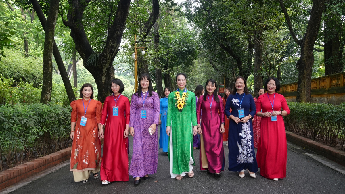 Bà Đỗ Nguyệt Ánh - Người “giữ lửa” niềm tin và khát vọng cống hiến của phụ nữ ngành Điện miền Bắc- Ảnh 1.