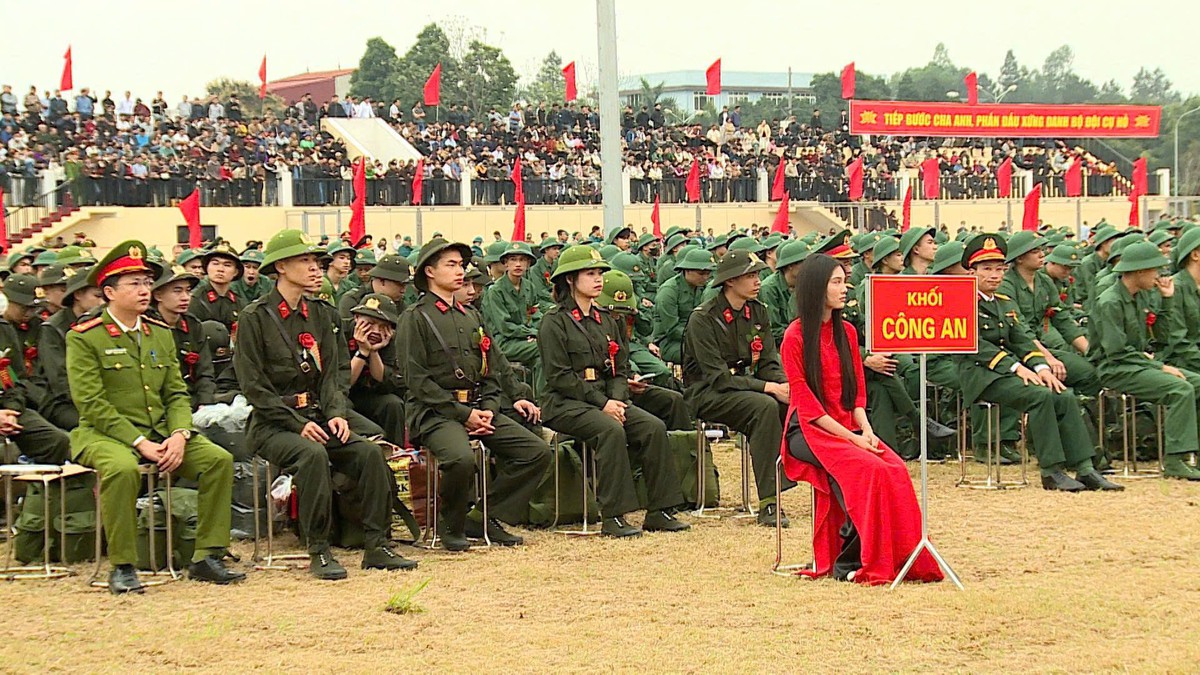 Rộn rã Ngày hội tòng quân trên khắp mọi miền Tổ quốc- Ảnh 8. Rộn rã Ngày hội tòng quân trên khắp mọi miền Tổ quốc- Ảnh 8.