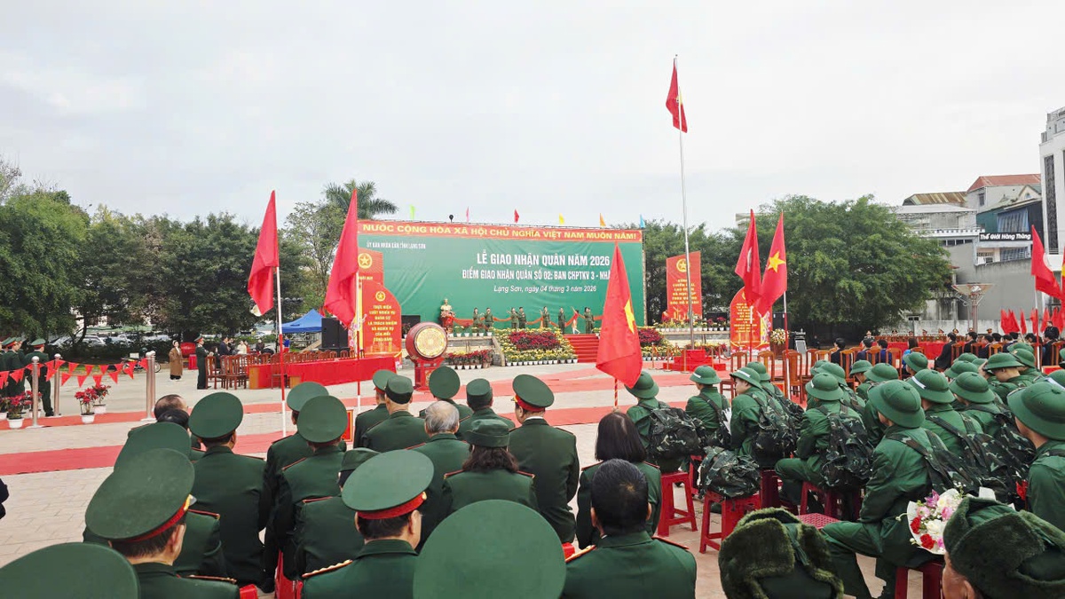Lạng Sơn: 1.350 công dân lên đường nhập ngũ- Ảnh 2.