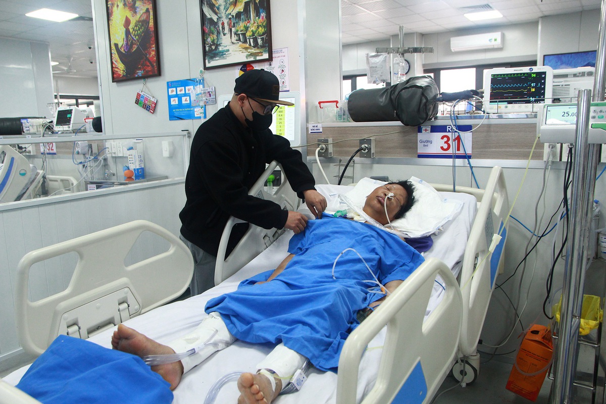 Mẹ hôn mê sâu sau hàng loạt biến chứng, gia đình kiệt quệ vì viện phí- Ảnh 2.