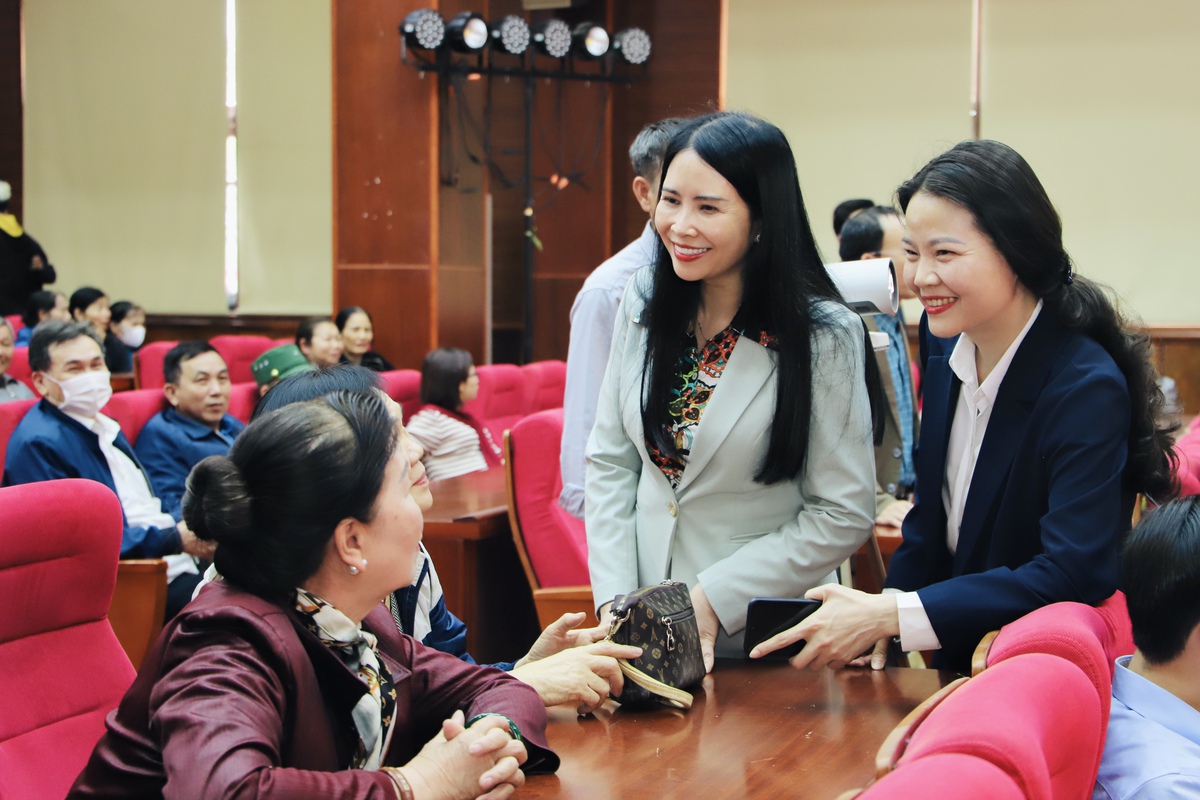 Ứng cử viên Đại biểu Quốc hội khóa XVI tại Hải Phòng: Cam kết "nghe dân nói, nói dân tin"- Ảnh 2.