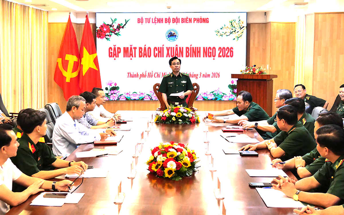 Phóng viên Báo Phụ nữ Việt Nam được Bộ Tư lệnh Bộ đội Biên phòng trao tặng Bằng khen- Ảnh 1.