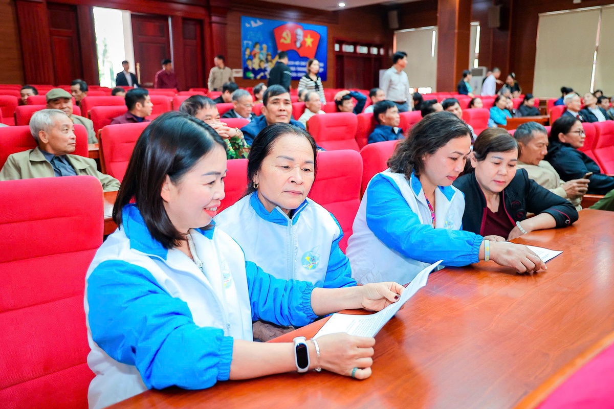 Ứng cử viên Đại biểu Quốc hội khóa XVI tại Hải Phòng: Cam kết "nghe dân nói, nói dân tin"- Ảnh 4.