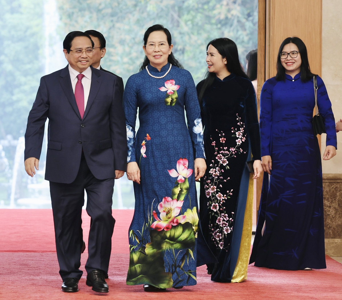 Thủ tướng gặp mặt đại diện nữ lãnh đạo, quản lý các cơ quan TW và trao Giải thưởng Kovalevskaia năm 2025- Ảnh 1.