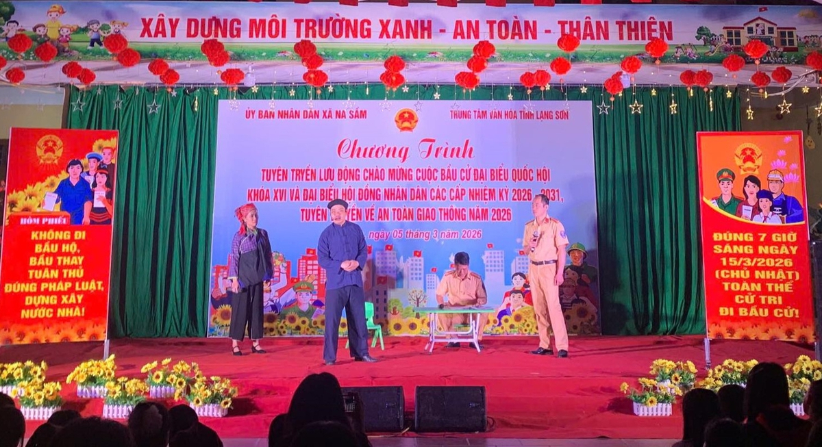 Đẩy mạnh tuyên truyền lưu động về bầu cử trong các lễ hội xuân xứ Lạng- Ảnh 5.