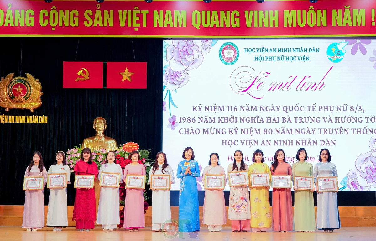 Phụ nữ Học viện An ninh nhân dân cần quan tâm vấn đề gia đình, giáo dục về giới- Ảnh 2.