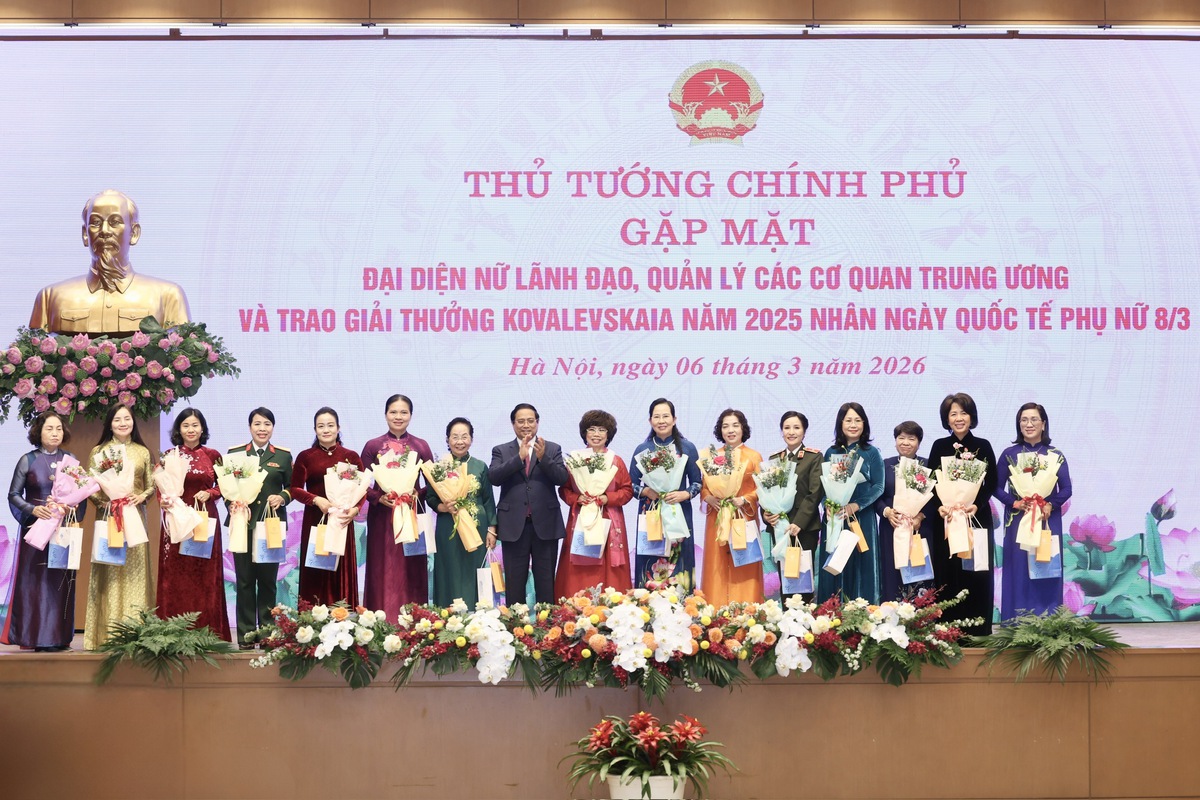 5 nhiệm vụ trọng tâm để phụ nữ Việt Nam tiếp tục phát huy tài năng, sáng tạo và cống hiến- Ảnh 2.