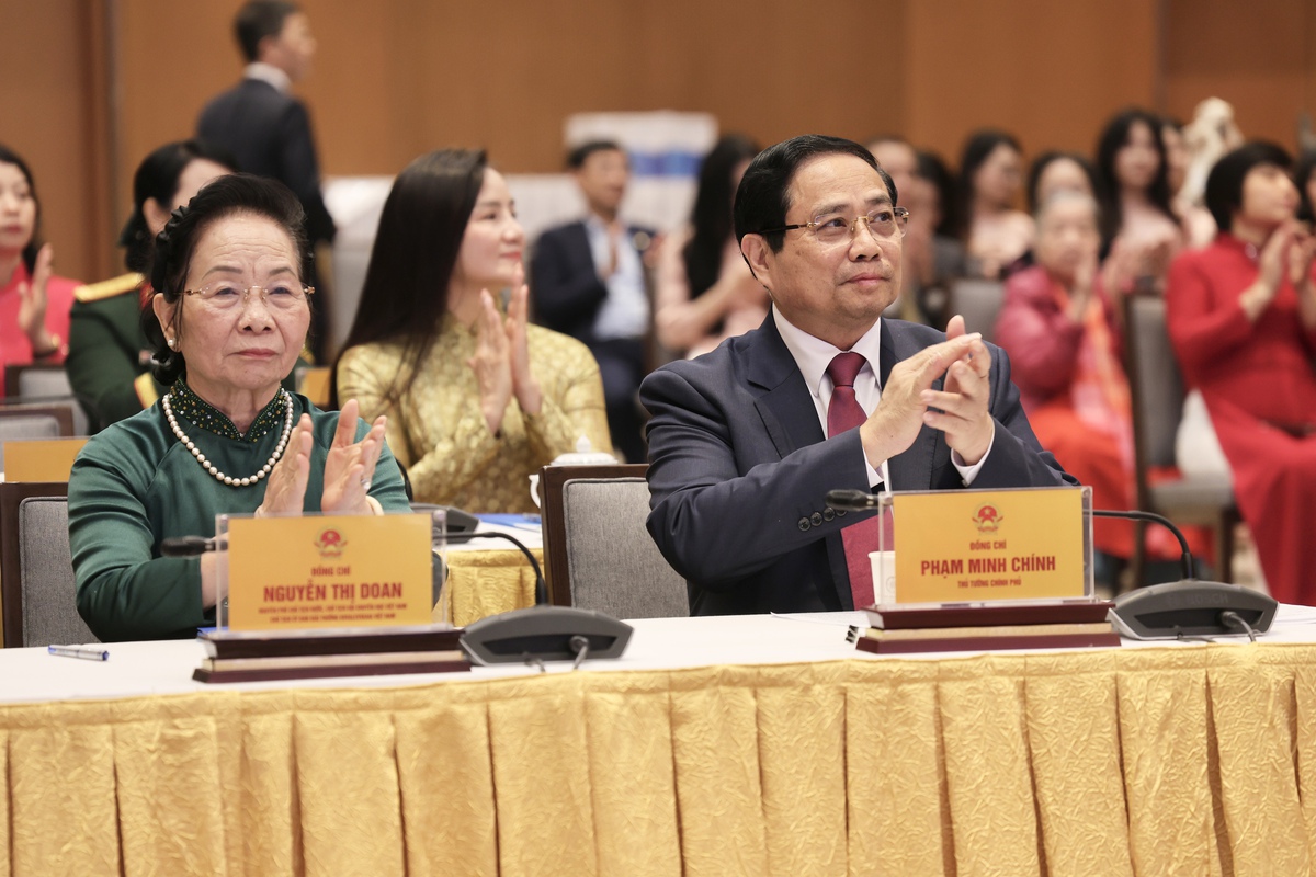 Các nữ lãnh đạo, quản lý, nhà khoa học khẳng định vị thế trong kỷ nguyên mới- Ảnh 1.