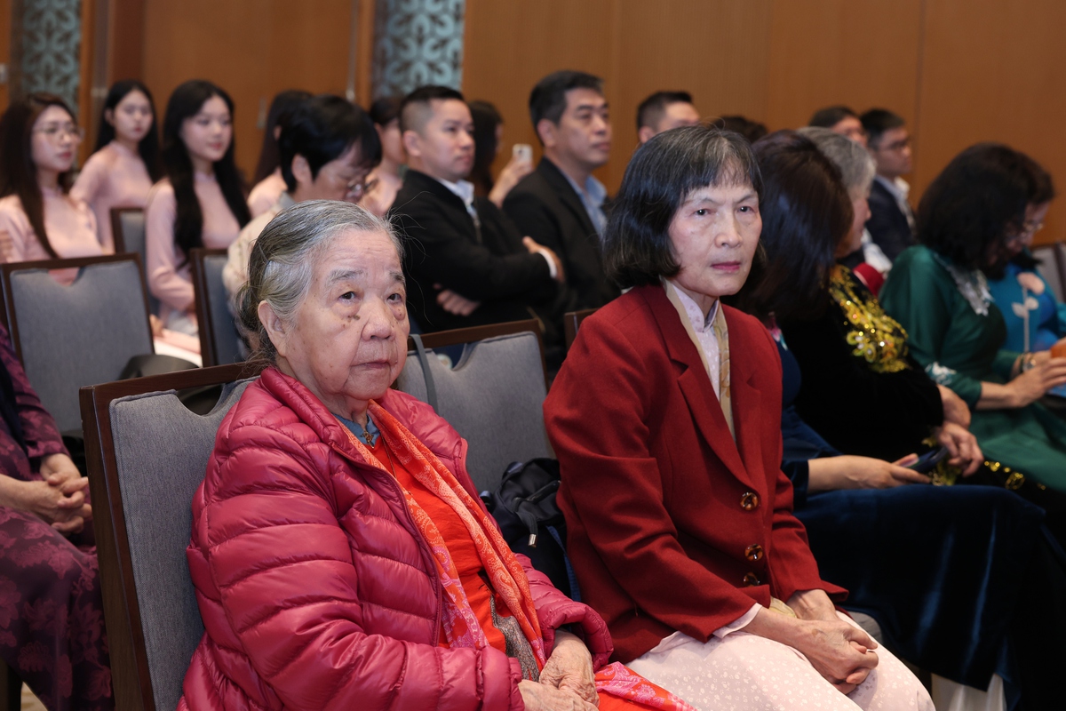 Các nữ lãnh đạo, quản lý, nhà khoa học khẳng định vị thế trong kỷ nguyên mới- Ảnh 2.