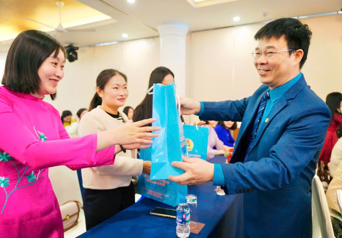 Lạng Sơn: Gặp mặt, nói chuyện chuyên đề vai trò của phụ nữ và bình đẳng giới- Ảnh 5.