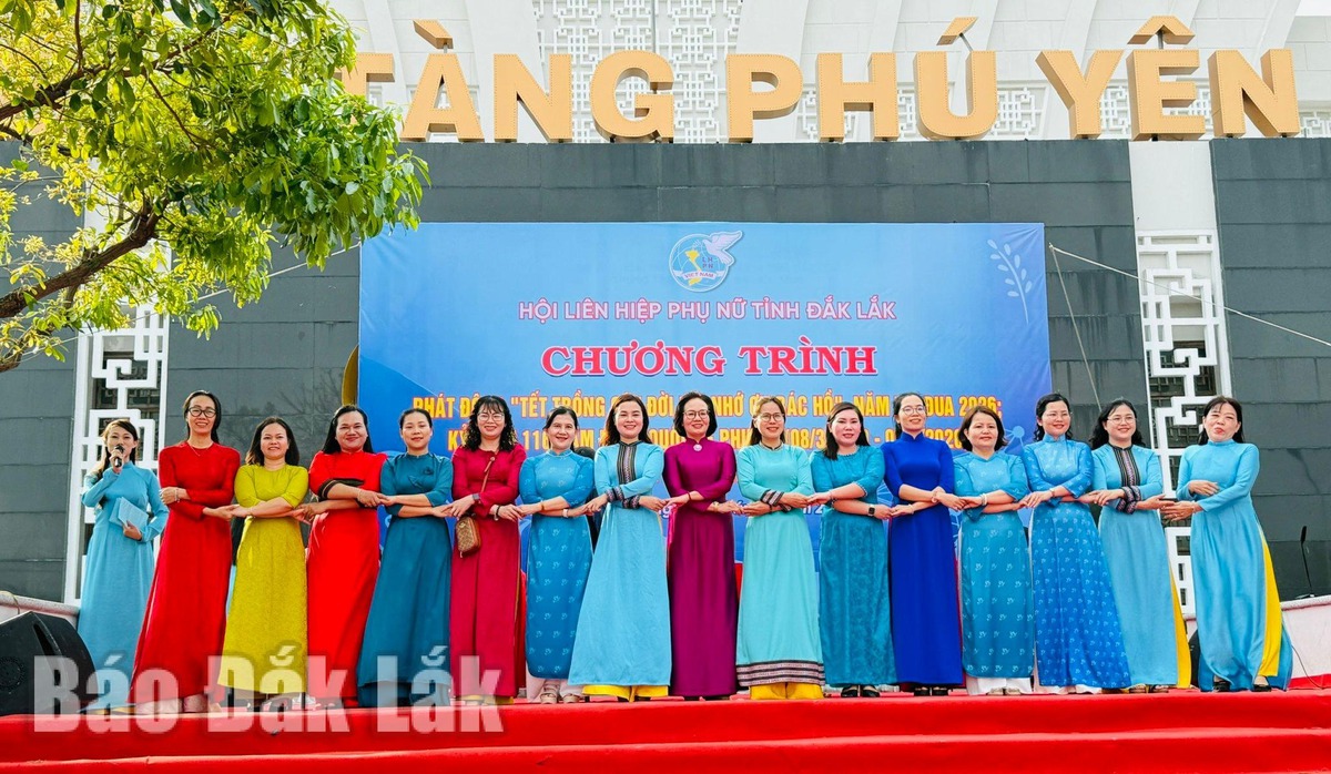 Phụ nữ Đắk Lắk phát động “Tết trồng cây đời đời nhớ ơn Bác Hồ” và Năm Thi đua 2026- Ảnh 5.