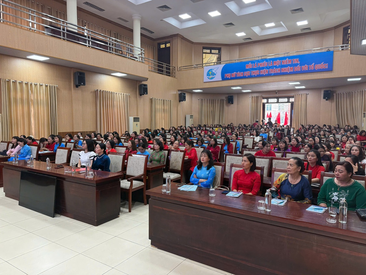 Hải Phòng: Tập huấn tuyên truyền bầu cử cho cán bộ Hội phụ nữ cơ sở - Ảnh 2.