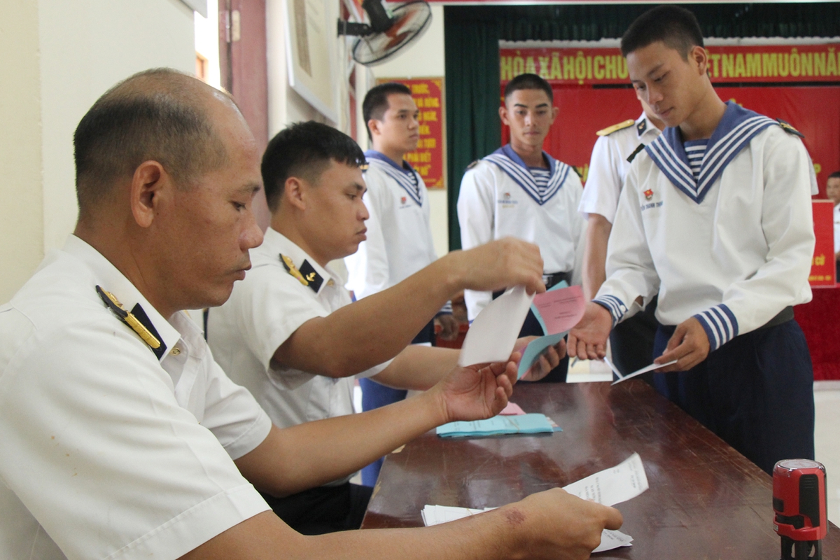 20 khu vực ở Đặc khu Trường Sa bầu cử sớm hơn cả nước 1 tuần- Ảnh 4.