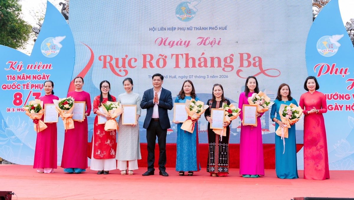 Ngày hội "Rực rỡ tháng 3" thu hút gần 1.000 hội viên phụ nữ Huế- Ảnh 1.