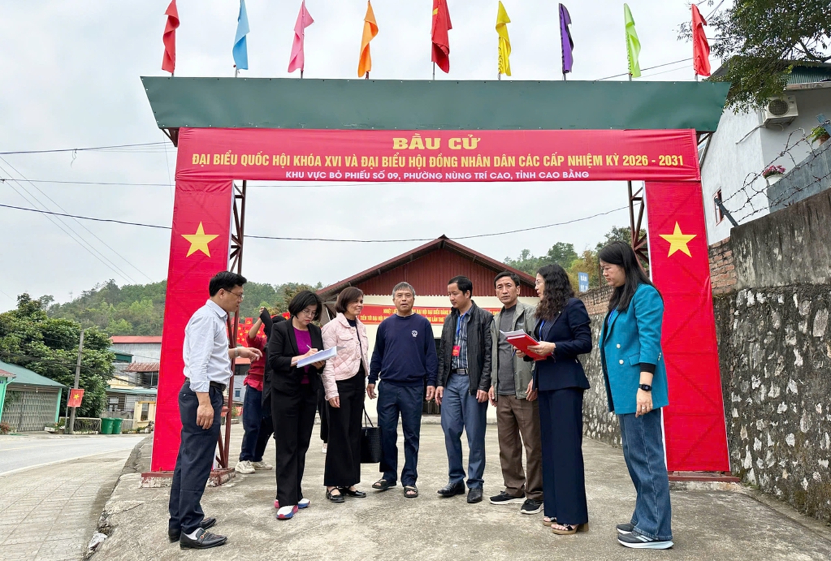 Cao Bằng: Hạn chế tổ chức các cuộc họp, hội nghị không cần thiết để tập trung công tác bầu cử- Ảnh 1.