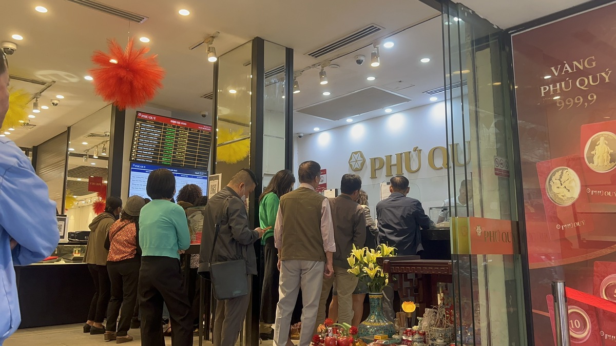 Giá vàng giảm, người dân cần lưu ý gì trước khi mua vàng?- Ảnh 4.