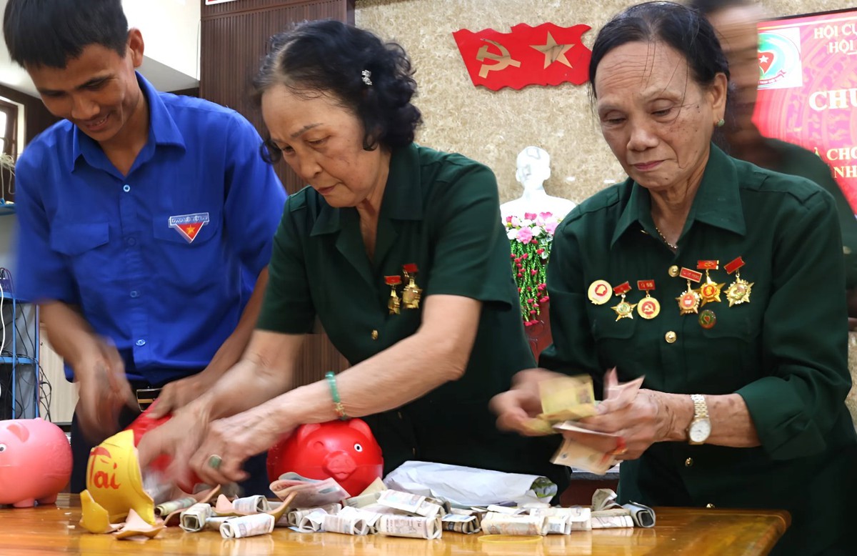 Vợ chồng già chọn lối sống "nghỉ nhưng không nghỉ"- Ảnh 2.