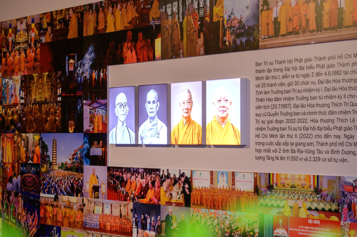 Triển lãm trưng bày nhiều hình ảnh, tư liệu thông tin về tiến trình