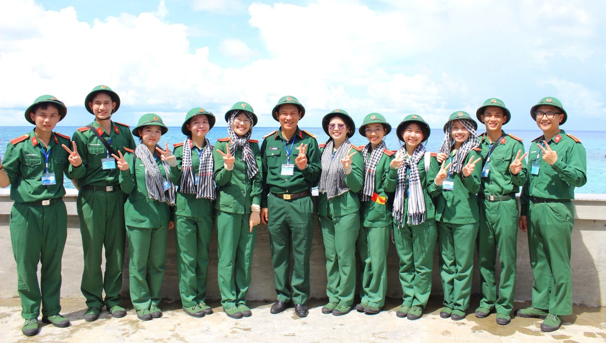 Nữ học viên kiêm Chủ tịch Hội phụ nữ cơ sở được tuyên dương Gương mặt trẻ triển vọng toàn quân- Ảnh 2.