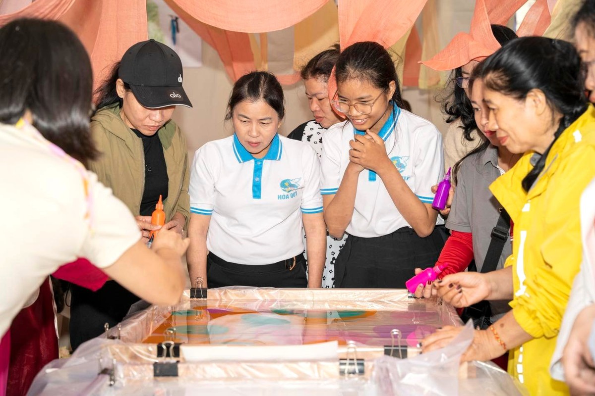 "Giữ lửa" nghề làm lụa tơ tằm, tạo sinh kế cho phụ nữ Ngũ Hành Sơn- Ảnh 5.