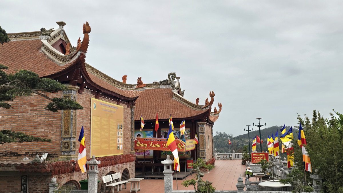 Tìm về chốn linh thiêng bên di tích Tháp Tường Long- Ảnh 8.