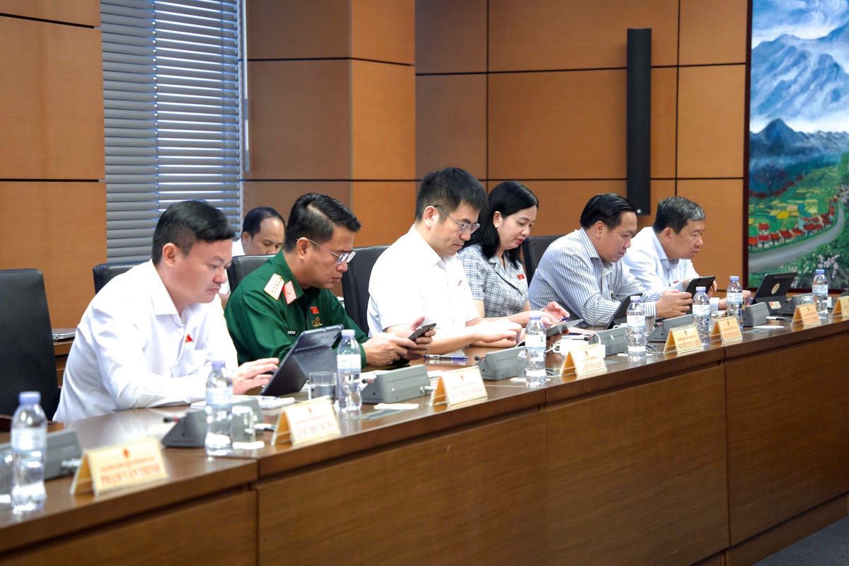 Đại biểu Quốc hội lo ngại tình trạng "nặng tiền kiểm, nhẹ hậu kiểm" bữa ăn học đường- Ảnh 2. Đại biểu Quốc hội lo ngại tình trạng "nặng tiền kiểm, nhẹ hậu kiểm" bữa ăn học đường- Ảnh 2.