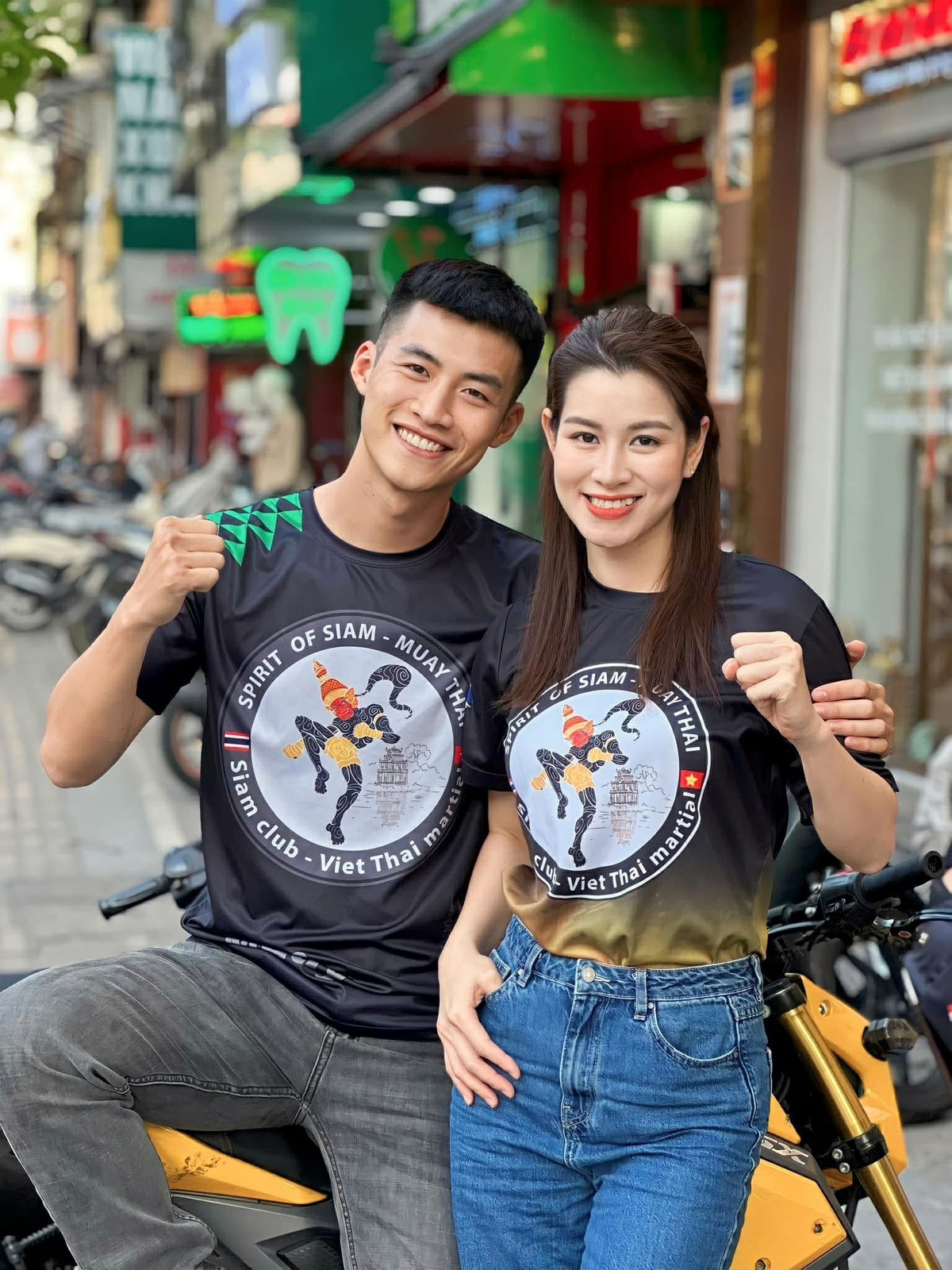 2 chị em diễn viên quen mặt trên VTV "chạm ngõ" phim ảnh từ tiểu phẩm học đường- Ảnh 1.