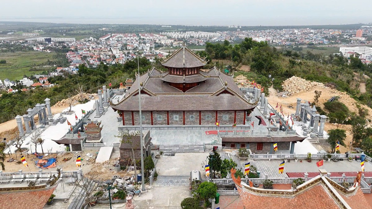 Tìm về chốn linh thiêng bên di tích Tháp Tường Long- Ảnh 3.