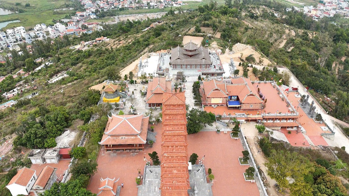 Tìm về chốn linh thiêng bên di tích Tháp Tường Long- Ảnh 4.