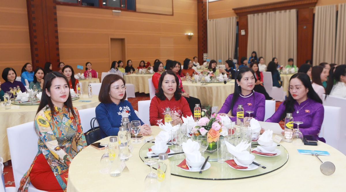 Những hình ảnh đẹp tại cuộc Gặp mặt các nữ đại biểu Quốc hội khóa XVI- Ảnh 17.