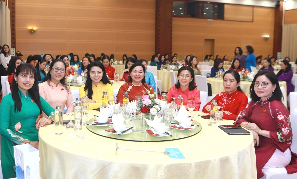 Những hình ảnh đẹp tại cuộc Gặp mặt các nữ đại biểu Quốc hội khóa XVI- Ảnh 15.