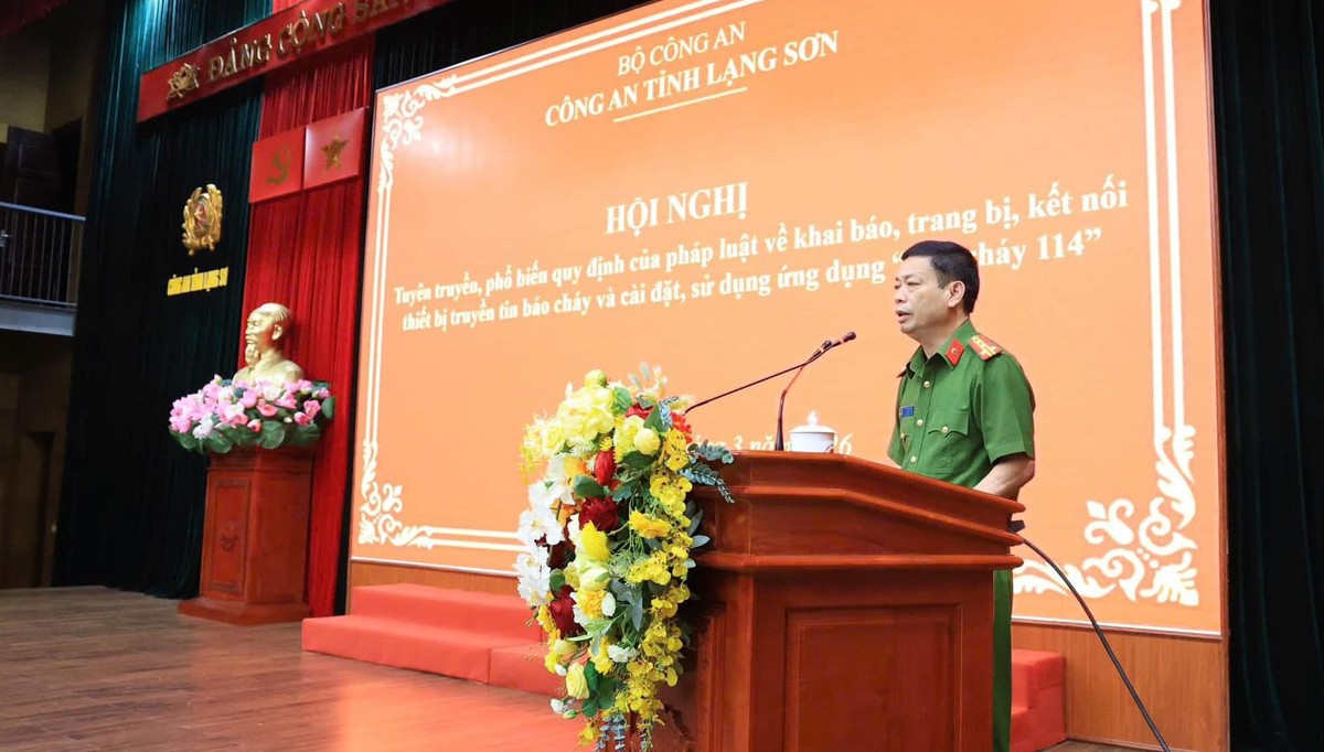 Công an Lạng Sơn tăng cường giúp người dân phòng ngừa cháy nổ mùa nắng nóng- Ảnh 2.