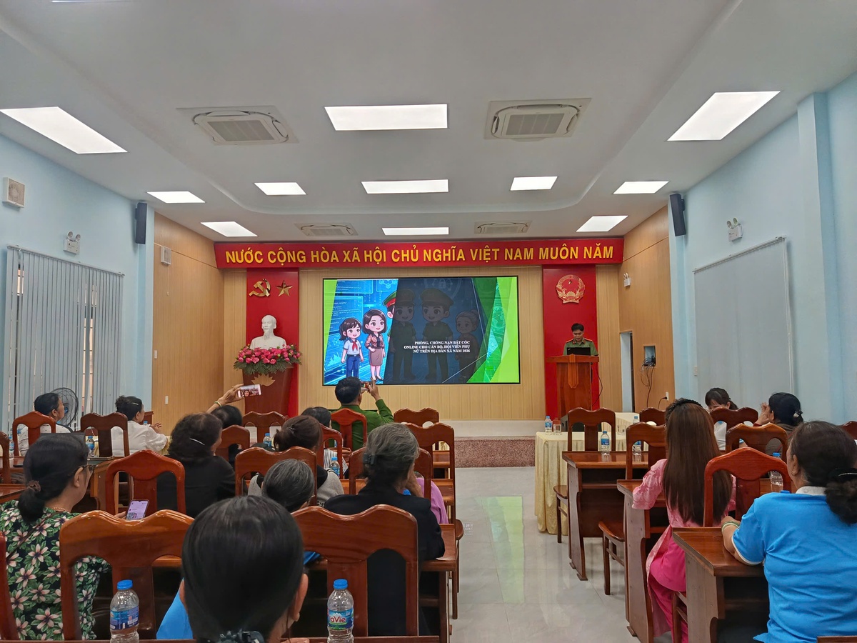 Trang bị kỹ năng phòng, chống nạn bắt cóc online cho hội viên, phụ nữ Khánh Hòa- Ảnh 1. Trang bị kỹ năng phòng, chống nạn bắt cóc online cho hội viên, phụ nữ Khánh Hòa- Ảnh 1.