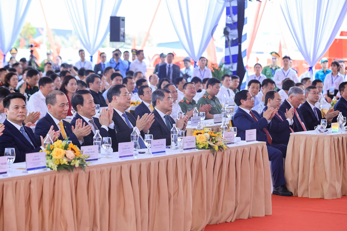 Thủ tướng Lê Minh Hưng dự lễ khởi công tuyến đường sắt tốc độ cao Hà Nội-Quảng Ninh- Ảnh 1.