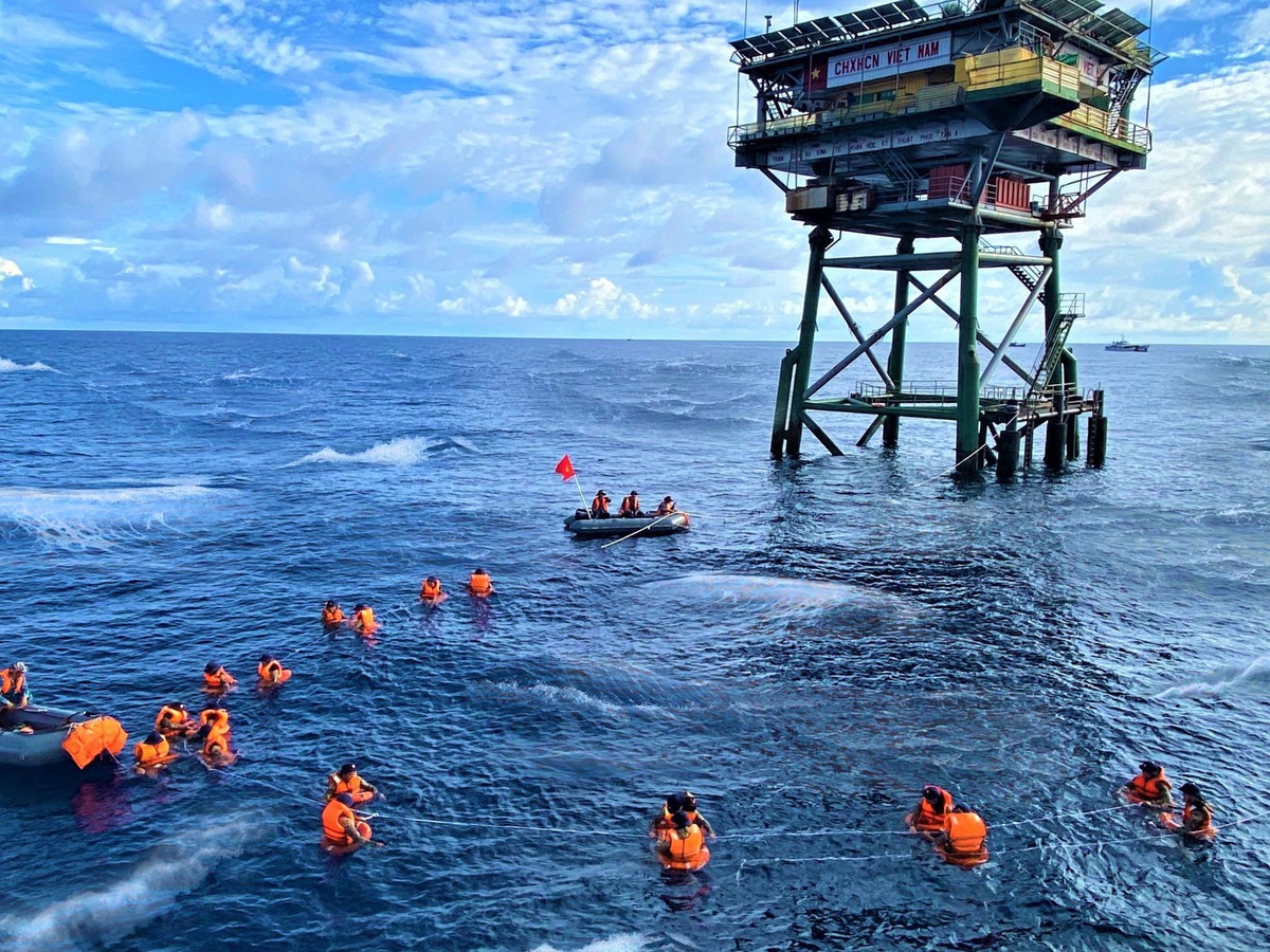 6 thập kỷ "anh dũng, mưu trí, tinh nhuệ" của Lữ đoàn Đặc công Hải quân Anh hùng- Ảnh 1.