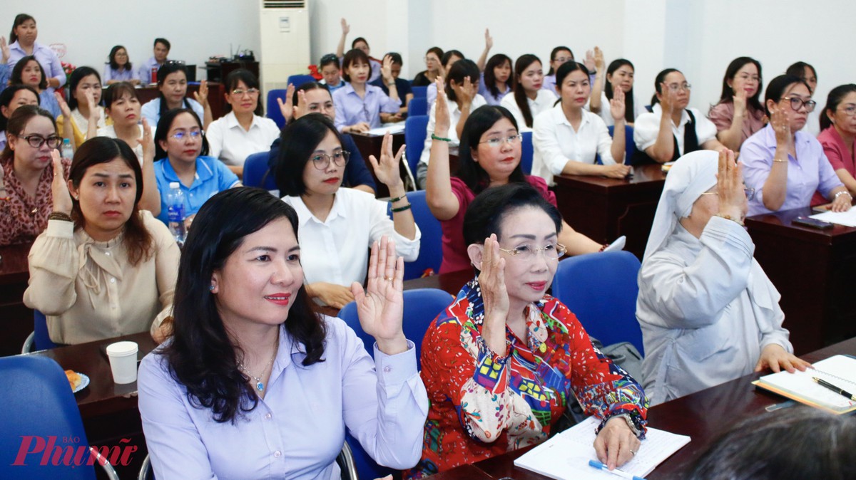 Bà Nguyễn Thị Ngọc Xuân là tân Chủ tịch Hội LHPN TPHCM- Ảnh 1.