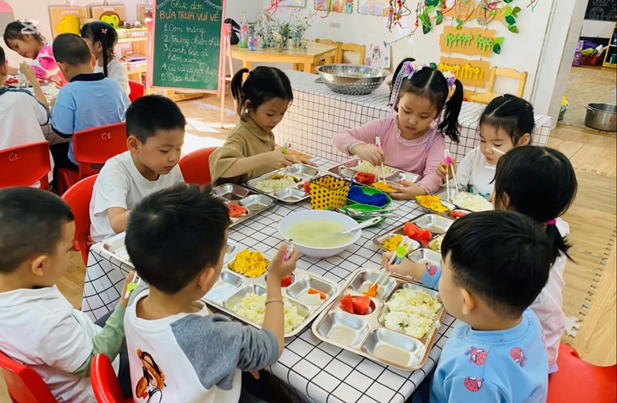 Hải Phòng: Trách nhiệm bảo đảm an toàn thực phẩm gắn trực tiếp với hiệu trưởng, hiệu phó- Ảnh 1. Hải Phòng: Trách nhiệm bảo đảm an toàn thực phẩm gắn trực tiếp với hiệu trưởng, hiệu phó- Ảnh 1.