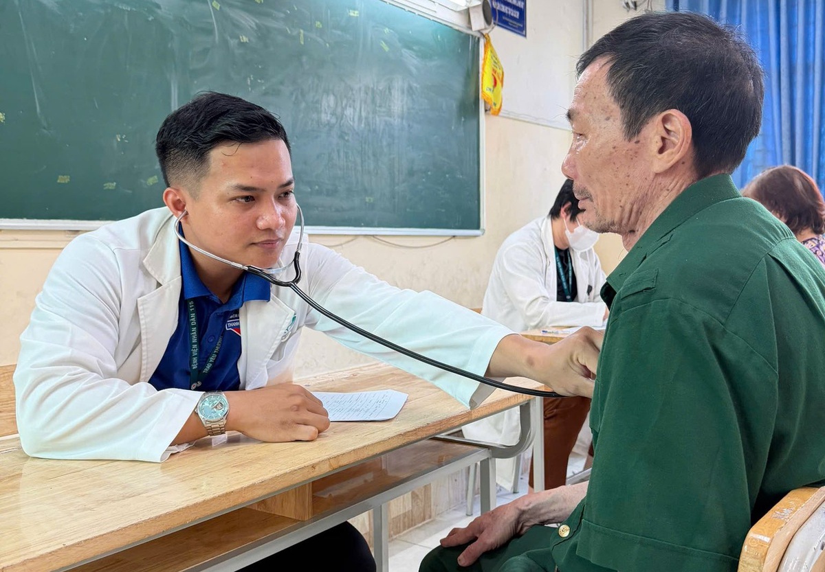 TPHCM: Ưu tiên khám tầm soát ung thư cổ tử cung cho nữ công nhân, lao động tự do- Ảnh 1.