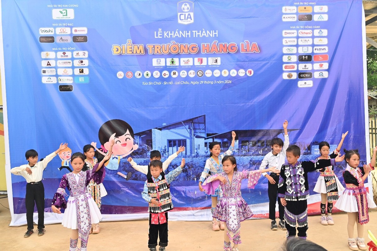 Nâng bước giấc mơ đến trường của trẻ em vùng cao- Ảnh 4. Nâng bước giấc mơ đến trường của trẻ em vùng cao- Ảnh 4.