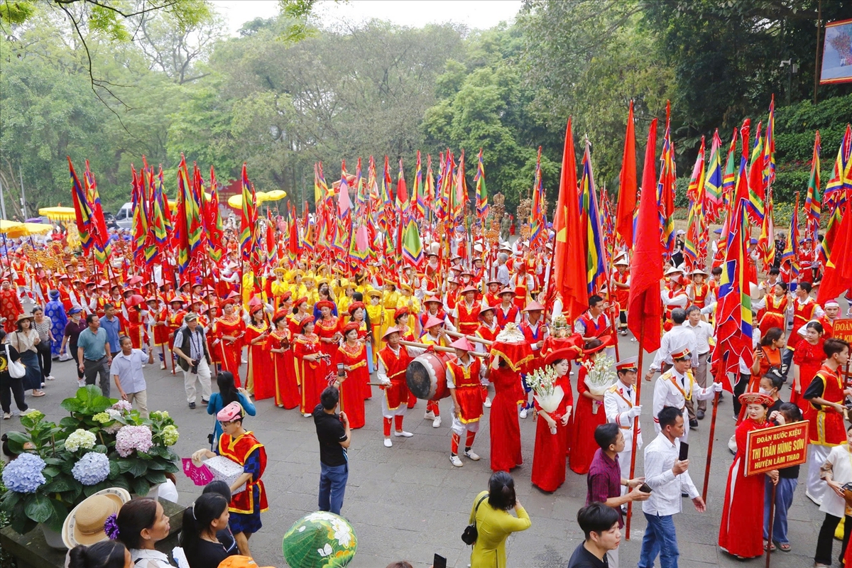 Hung Kings Commemoration Day - a sacred return to the roots- Ảnh 2.