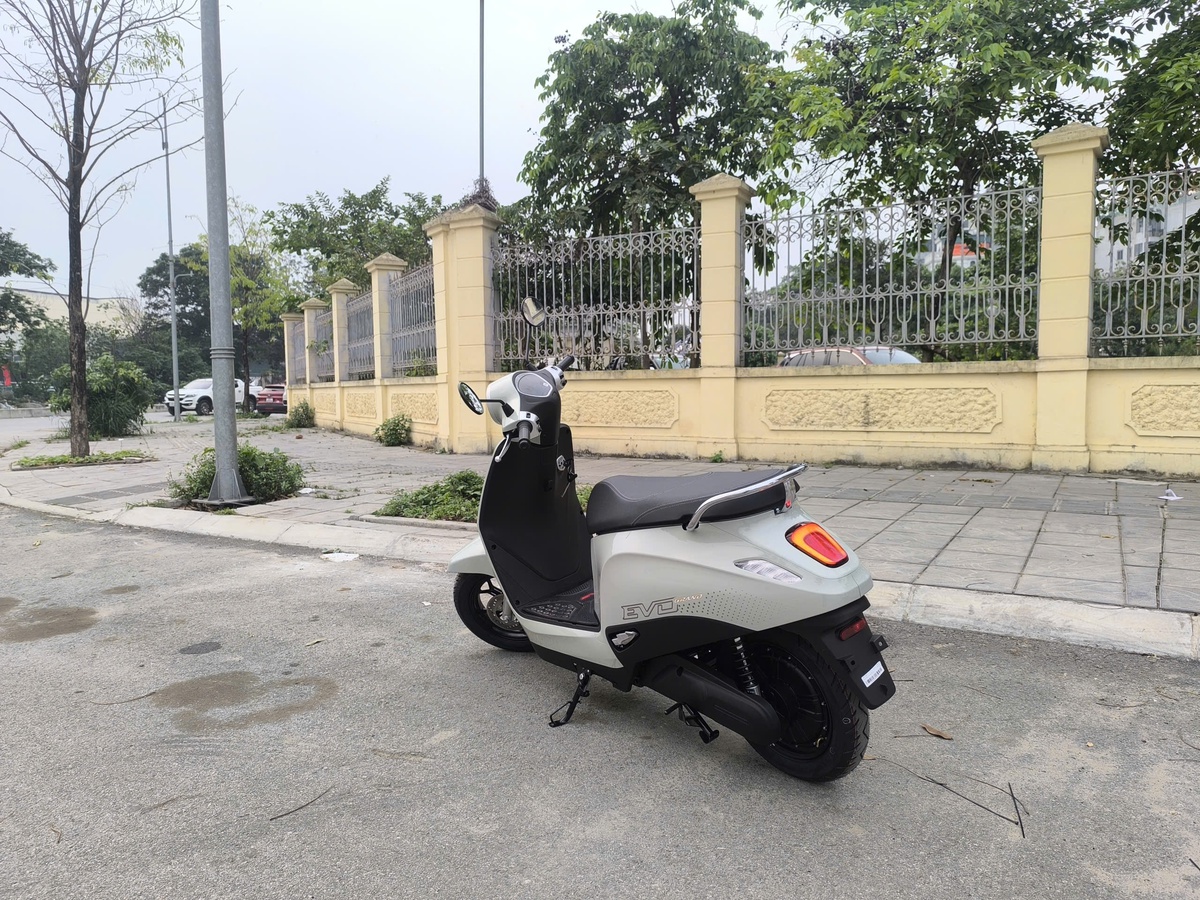 Bài 1: Xe máy điện 