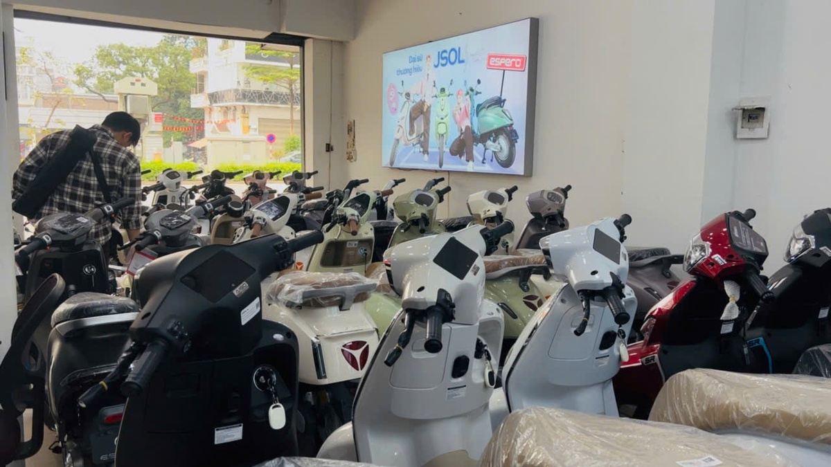 Bài 1: Xe máy điện 