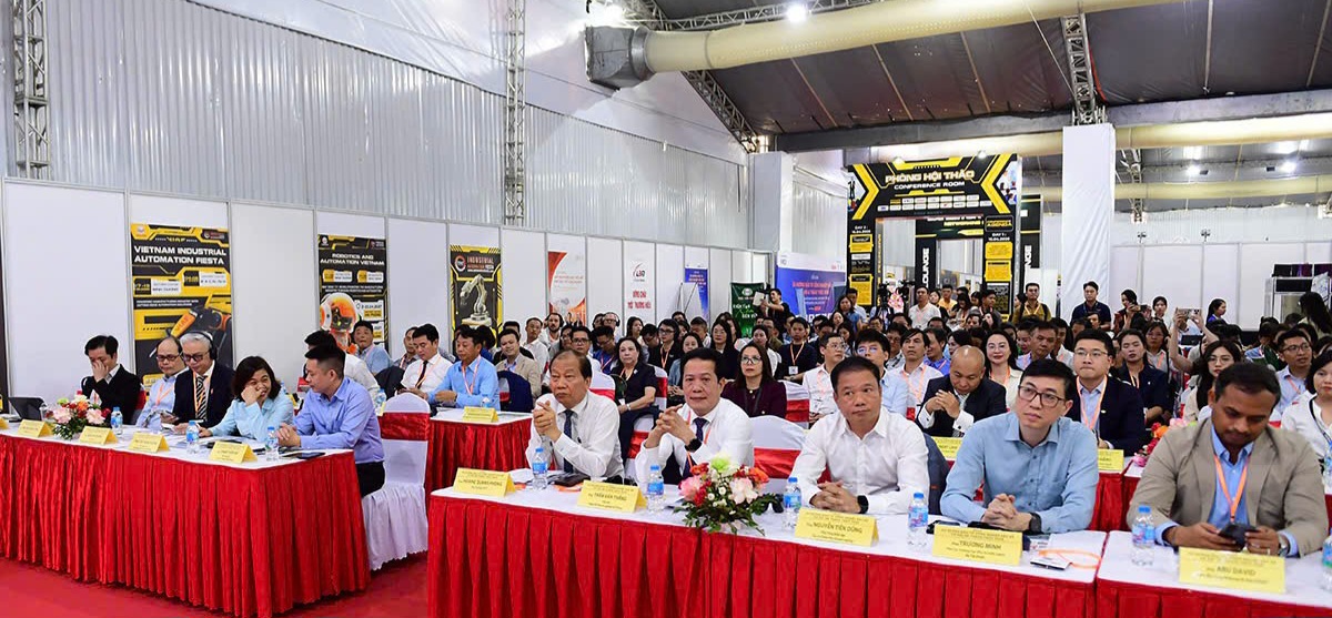 Sản xuất - chế biến tiếp tục là điểm đến hấp dẫn nhất của dòng vốn FDI- Ảnh 1. Sản xuất - chế biến tiếp tục là điểm đến hấp dẫn nhất của dòng vốn FDI- Ảnh 1.