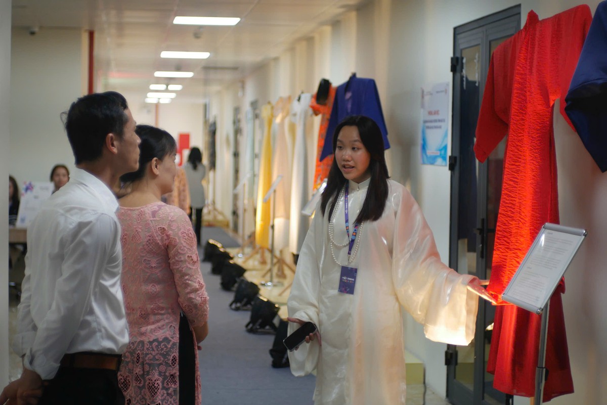 3 lát cắt của "Hành trình áo dài" - Ảnh 1.