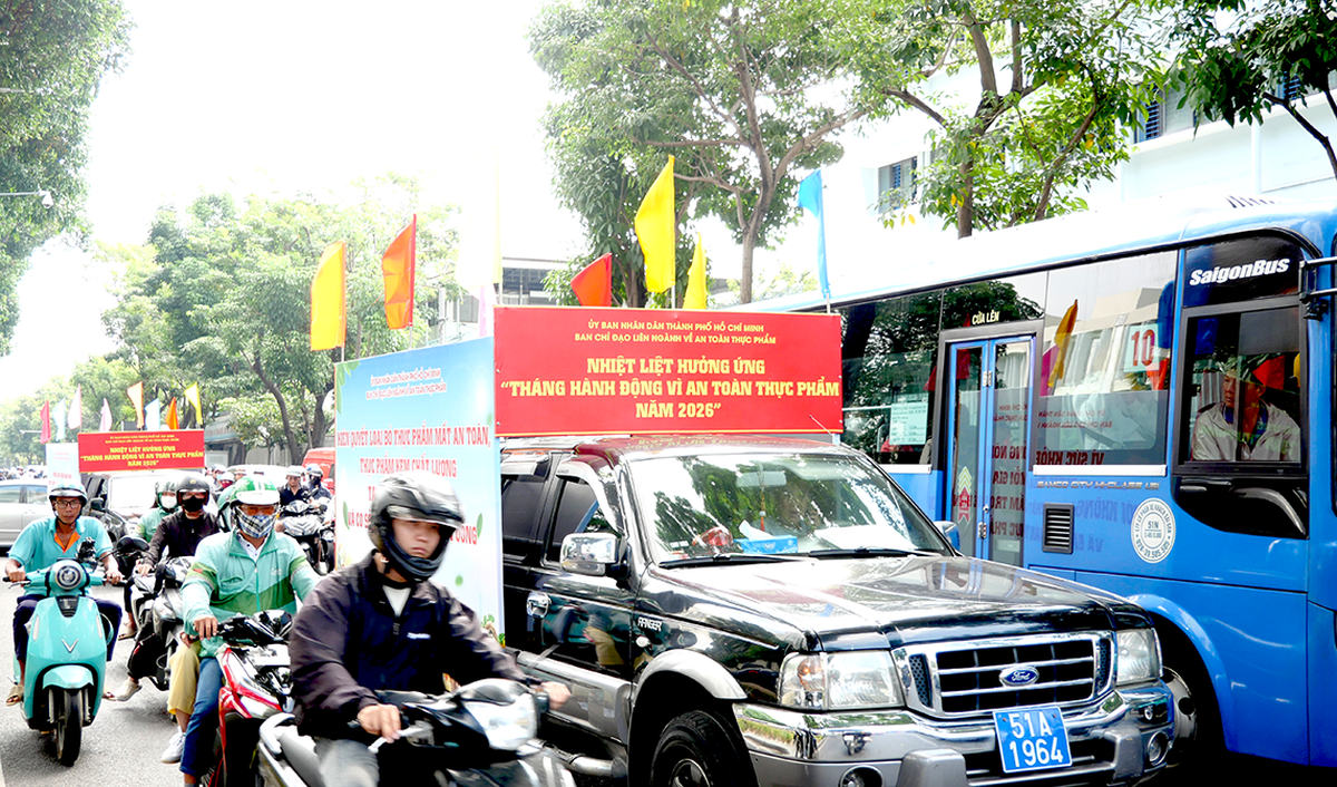 TPHCM triển khai nhiều giải pháp quyết liệt, bảo vệ "bữa ăn sạch" cho hơn 14 triệu dân- Ảnh 5.