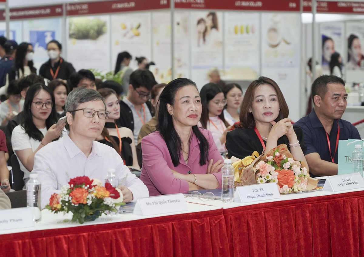 Da liễu - thẩm mỹ Việt Nam 2026: Tăng trưởng nhanh, chuẩn hóa trở thành điều kiện sống còn- Ảnh 4.