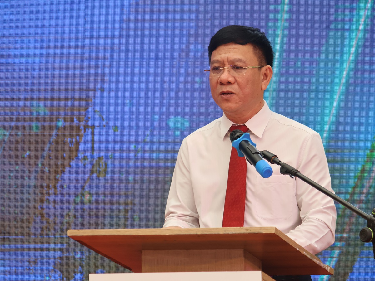 Phó Giám đốc Sở Văn hóa và Thể thao TPHCM Nguyễn Ngọc Hồi phát biểu. Ảnh: Hồ Lam